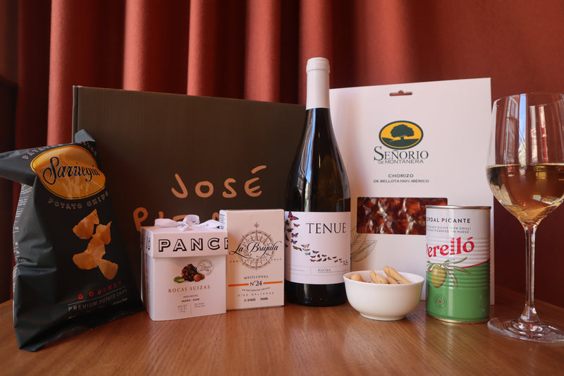 The Spring Picnic Selection Hamper